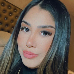 Meet your Posher, Abigail